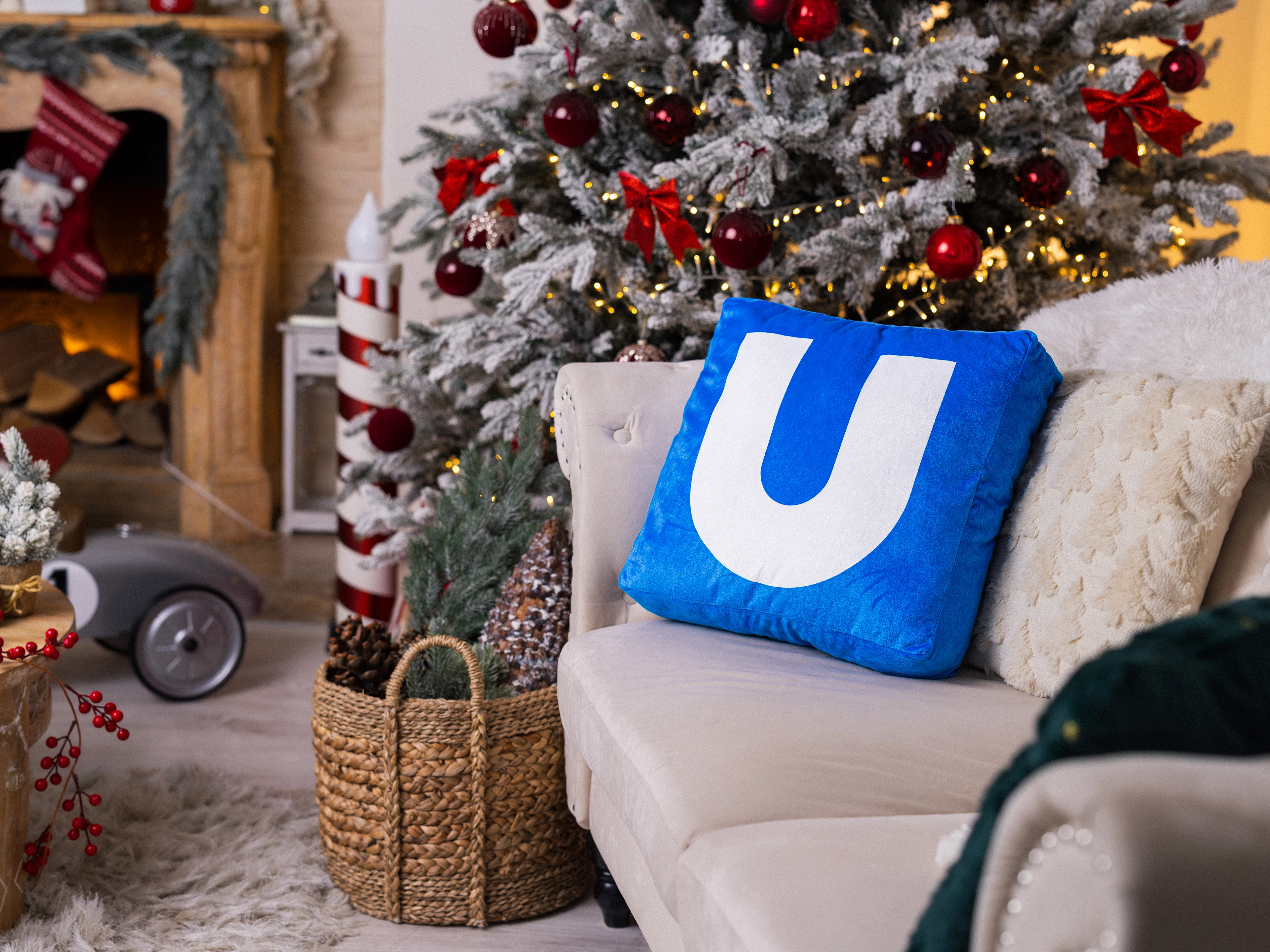 Plush underground pillow