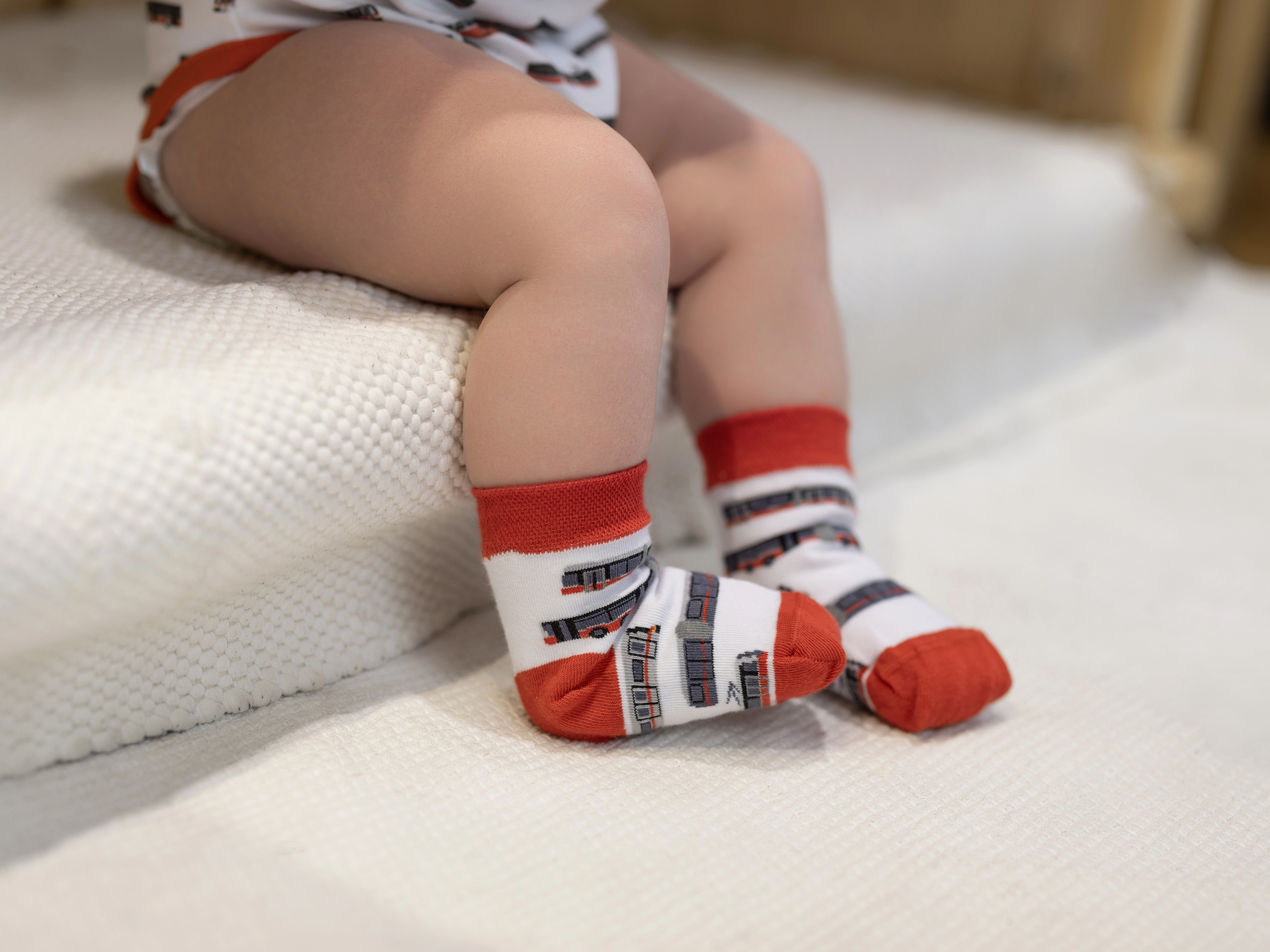 Kinder Socken mit Fahrzeug-Muster 25-27